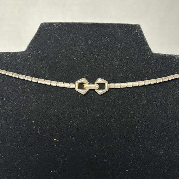 VTG Starburst Floral Rhinestone Pendant Necklace Layered 16” Filigree Gold Tone - Picture 8 of 9